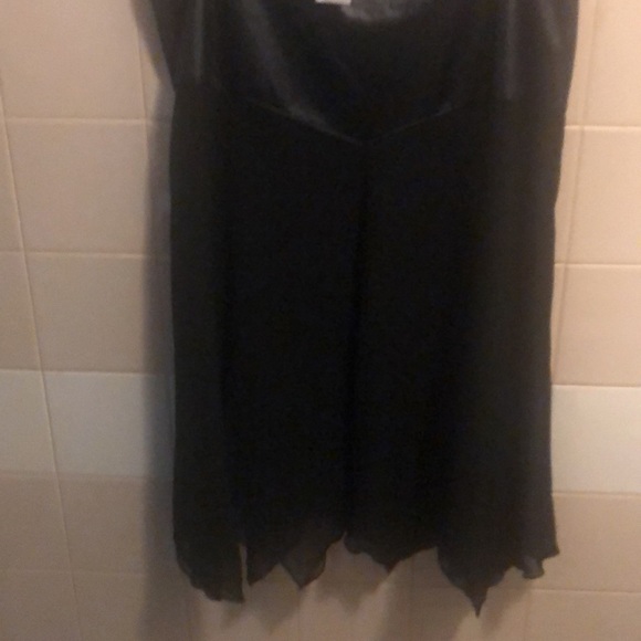 Skirt - Picture 2 of 3